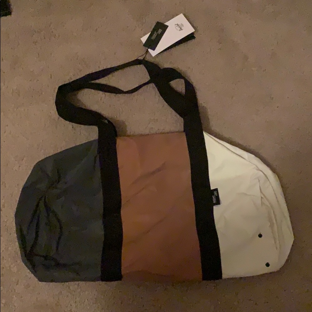 Herschel supply co duffle